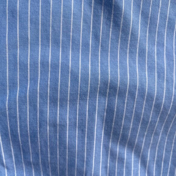 Women's Size 8 Banana Republic Blue Stretch Pin-Striped Long Sleeve Shirt - Picture 4 of 6